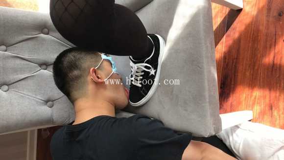twt3qfee50a.jpg