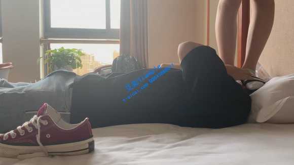 1sgjlgabaom.jpg