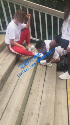 3mgkk4nz33j.jpg