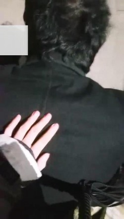 4ryuyb25alr.jpg