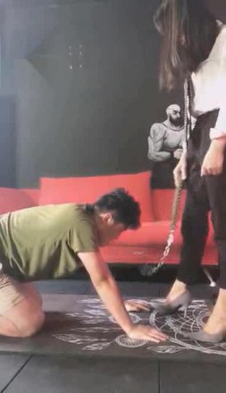 wauwkc3kuk4.jpg