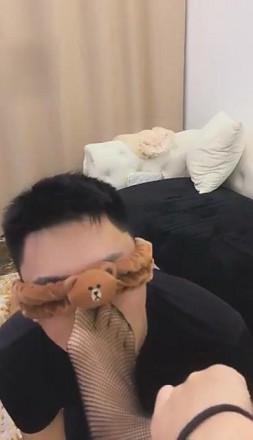 1hoqicm5axj.jpg