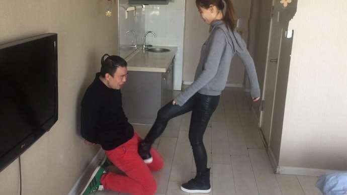 rlerzce4ydj.jpg