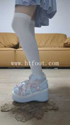 ckhqcc4g1m3.jpg