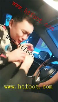 cop2ow4evlx.jpg
