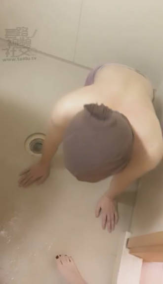 sudcur4rqr2.jpg