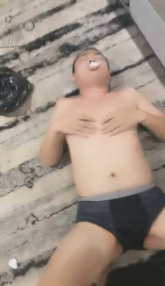 0lx4c4d41dd.jpg