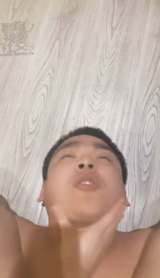 1r40ng05t1k.jpg