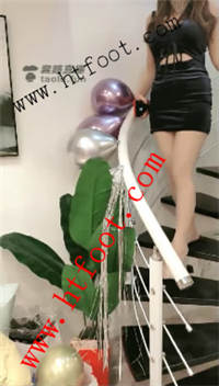 v33ddexmvc5.jpg