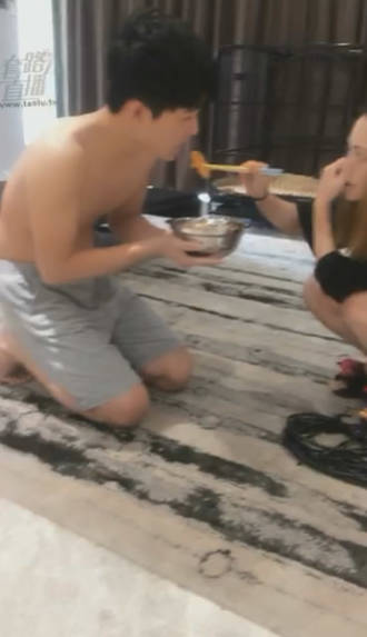 3akaya21em5.jpg