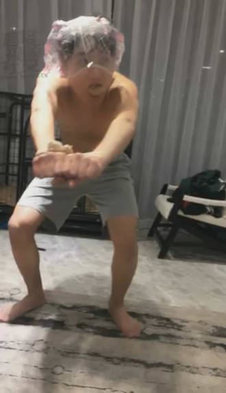 cm4ih5kzait.jpg