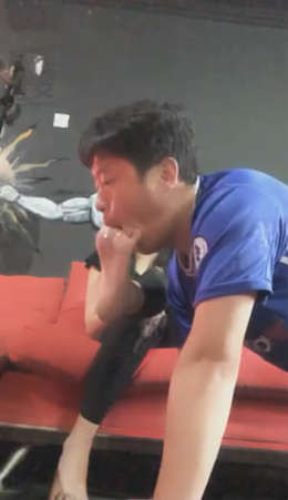 331j4y0bar5.jpg