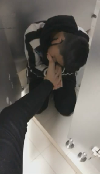 fgywcs4xrw3.jpg
