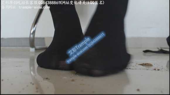 yqj0jwfqmn1.jpg