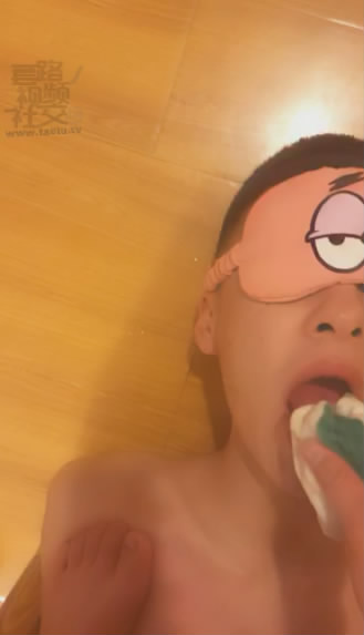 rd0mhm3sk0i.jpg