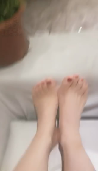 b3sa0qea1qu.jpg