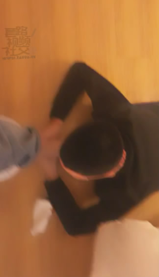 yqvl1kfhjoy.jpg