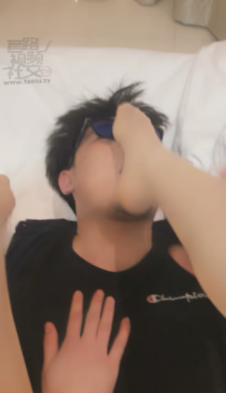ayykx1qsan0.jpg