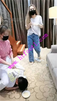 05uxcrwck4l.jpg