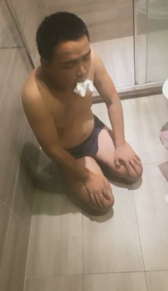 aaurwagvj50.jpg