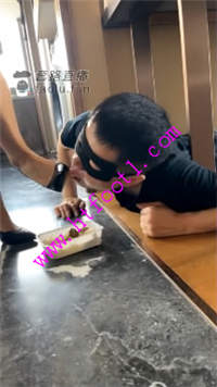 rgux13mczqj.jpg