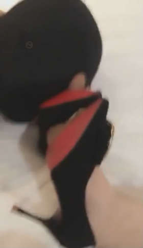 ubbzskmkkgz.jpg