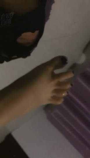 pb11dvlelmu.jpg