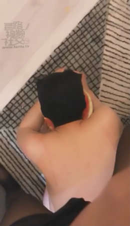 dscklct3bxv.jpg