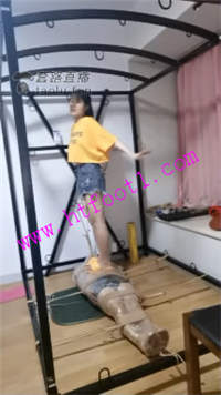 qpvqmwvnbr5.jpg
