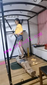 uvcgkaah2jx.jpg