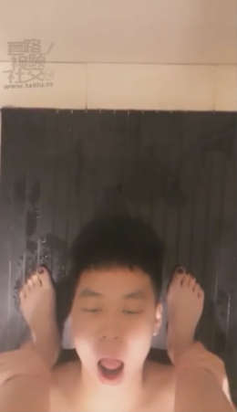1wzguib3y4x.jpg