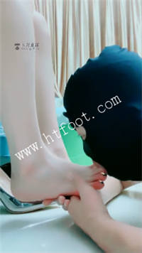 whtd1f1q1bn.jpg