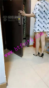 vs1tkg020du.jpg