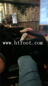 cj4t1fmbq20.jpg