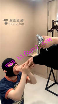 leh2vcky2xn.jpg