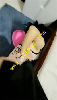 gckkaa5qwt1.jpg