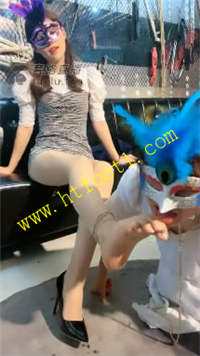 k1a0l3tigxx.jpg