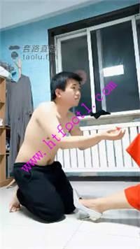 3gs4s3btzek.jpg