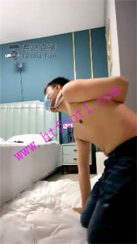 r1kdh40cxyx.jpg
