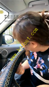 pbluygrl3li.jpg