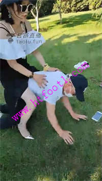 2rg40ltsnwb.jpg