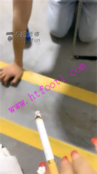 nse5ucog4ob.jpg