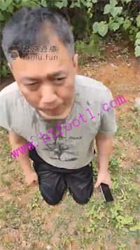 lt23q2hntp5.jpg