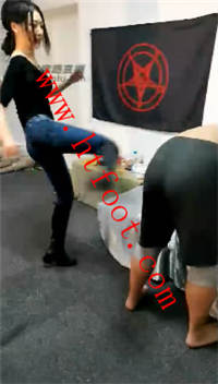 lb4qgkh4vvl.jpg