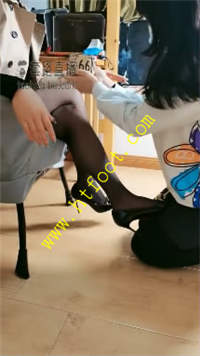 u0mqoomffns.jpg