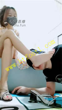 u4ggb12lru1.jpg