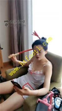 55eps4muznb.jpg