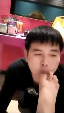 yymi1asn5d1.jpg