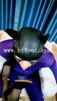 t3q2fnb04sf.jpg