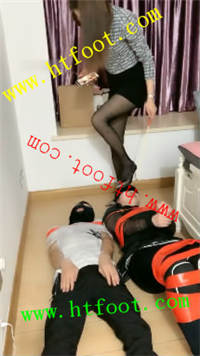 l2q5sv2ttae.jpg